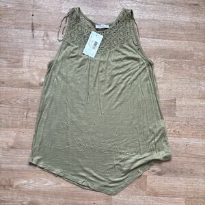 NEW Keren Hart Sleeveless Top Women's L Olive Green Floral Lace Cottage Core NWT